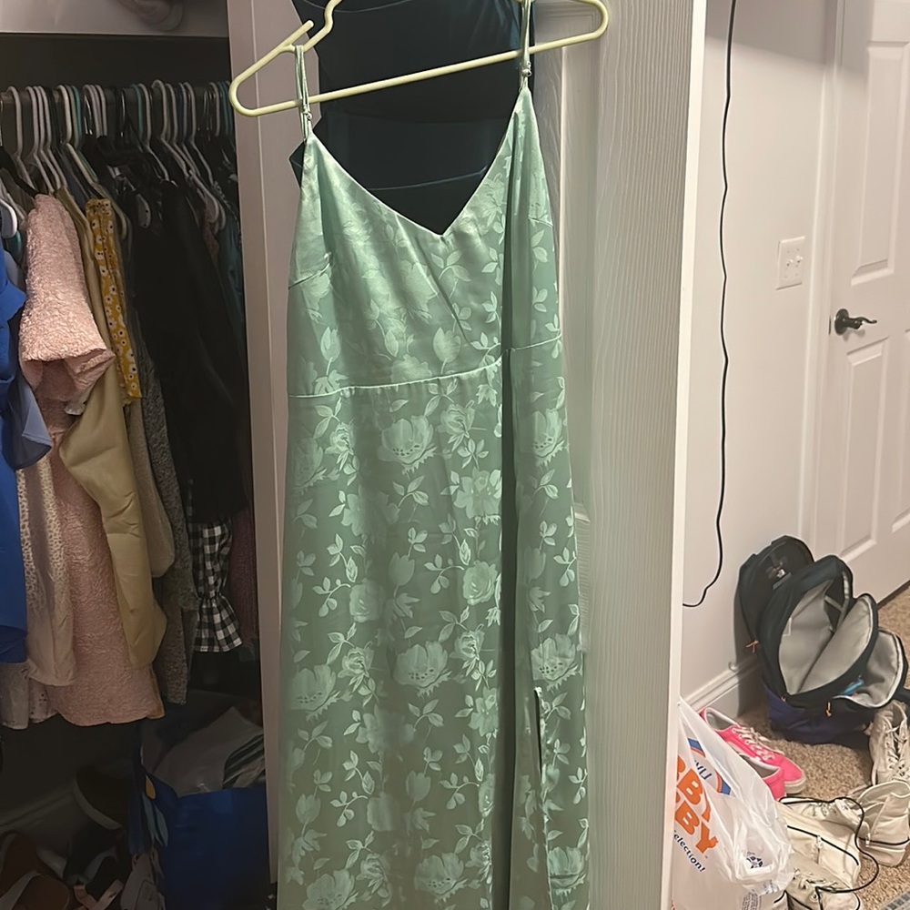 Lulus extra large prom dress mint green with floral detail.
